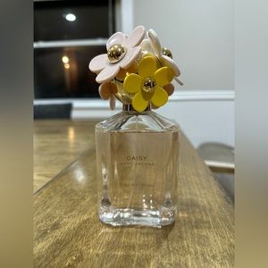 95% full bottle of Daisy by Marc Jacobs. Used once.